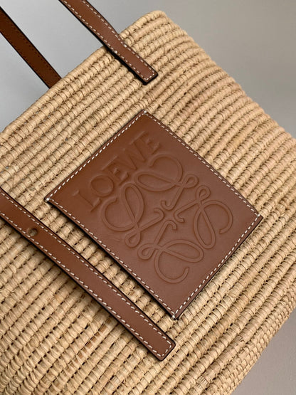 LOEWE 25S BASKET BAG 30 IN NATURAL MIX BROWN RAFFIA CALFSKIN SHOULDER STRAP