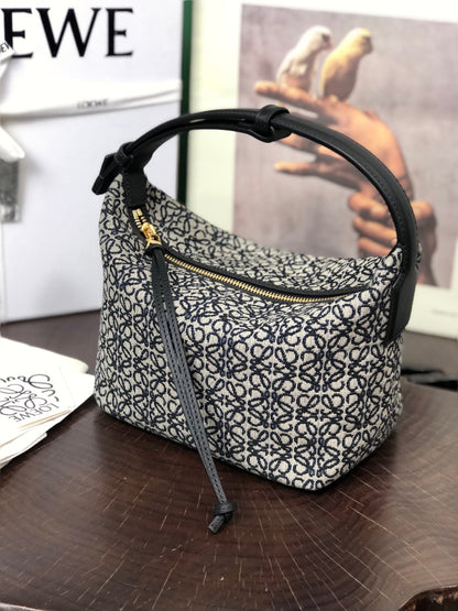 LOEWE LOE CUBI 21 BAG IN WHITE MIX BLACK ANAGRAM JACQUARD