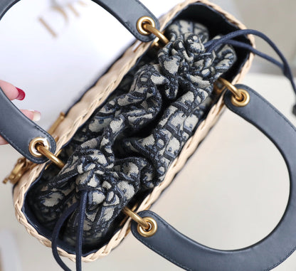 DIOR LADY 24 BASKET BAG IN BLACK OBLIQUE JACQUARD MIX BEIGE WICKER