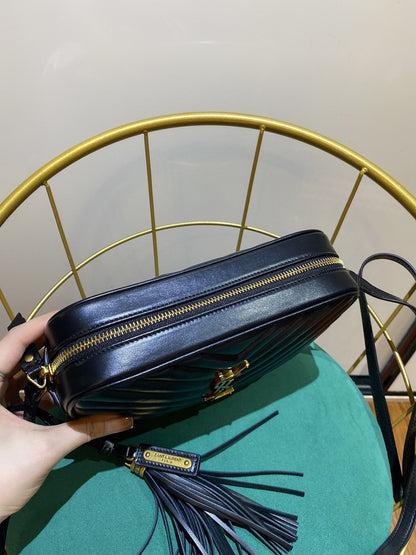 SAINT LAURENT LOU 23 CAMERA BAG IN BLACK/ GOLD QUILTED LEATHER