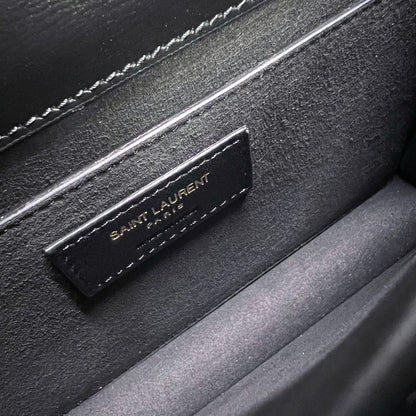 SAINT LAURENT SUNSET MEDIUM 22 IN BLACK CALFSKIN GOLD HARDWARE