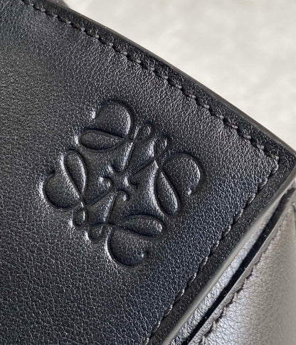 LOEWE MEDIUM 30 PUZZLE BAG IN BLACK SOFT GRAINED CALFSKIN