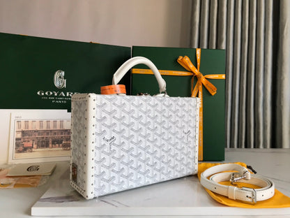 GOYARD GRAND HÔTEL TRUNK BAG 24 IN WHITE GOYARDINE CANVAS AND CALFSKIN