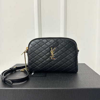 SAINT LAURENT GABY 19 ZIPPED POUCH IN QUILTED BLACK LAMBSKIN