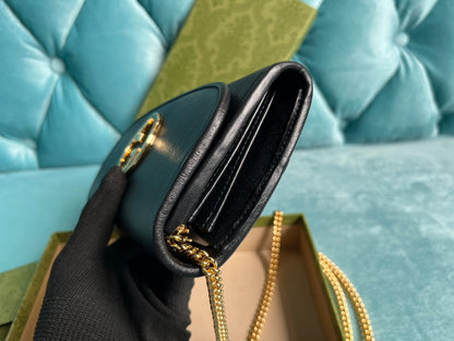 GUCCI BLONDIE SHOULDER BAG 21 IN BLACK CALFSKIN GOLD HARDWARE