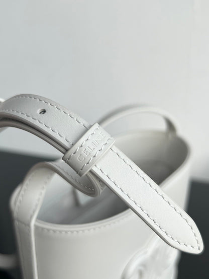 CELINE CUIR TRIPHOME 19 WHITE SMOOTH CALFSKIN BUCKET BAG