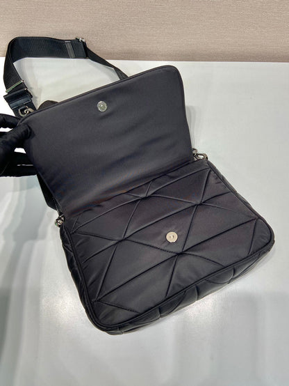 PRADA MEDIUM FLAP BAG 24 IN BLACK TRIANGULAR QUILTED PATTERN RE-NYLON