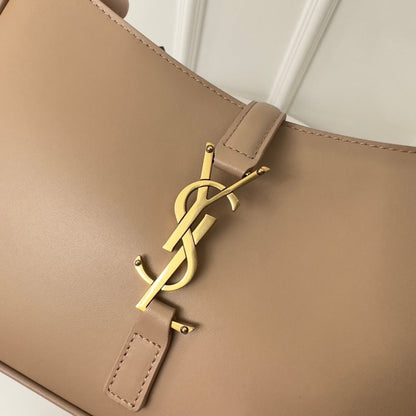 SAINT LAURENT LE 5 À 7 BAG 24 BEIGE CREAM CALFSKIN