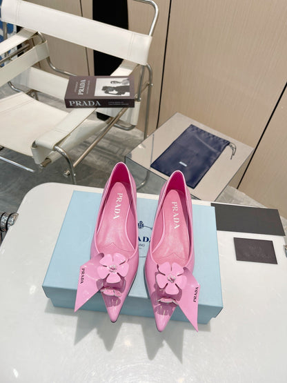 PRADA BALLET FLATS POINTED TOE IN PINK SHINY CALFSKIN ATTACHED FLOWERS
