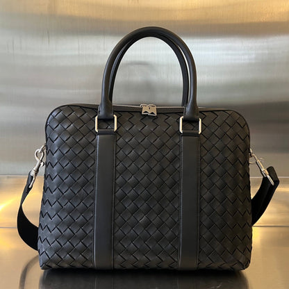 BOTTEGA VENETA SLIM INTRECCIATO BRIEFCASE 36 BLACK CALFSKIN