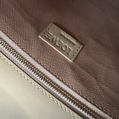 LOEWE STANDARD A4 TOTE BAG IN LIGHT YELLOW CALFSKIN