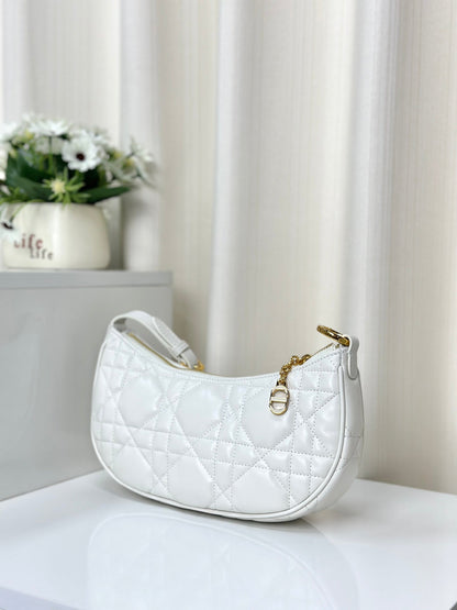 DIOR CD LOUNGE 26 BAG IN WHITE LAMBSKIN