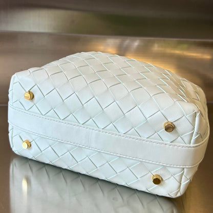 BOTTEGA VENETA WALLACE 22 BAG IN WHITE CALFSKIN