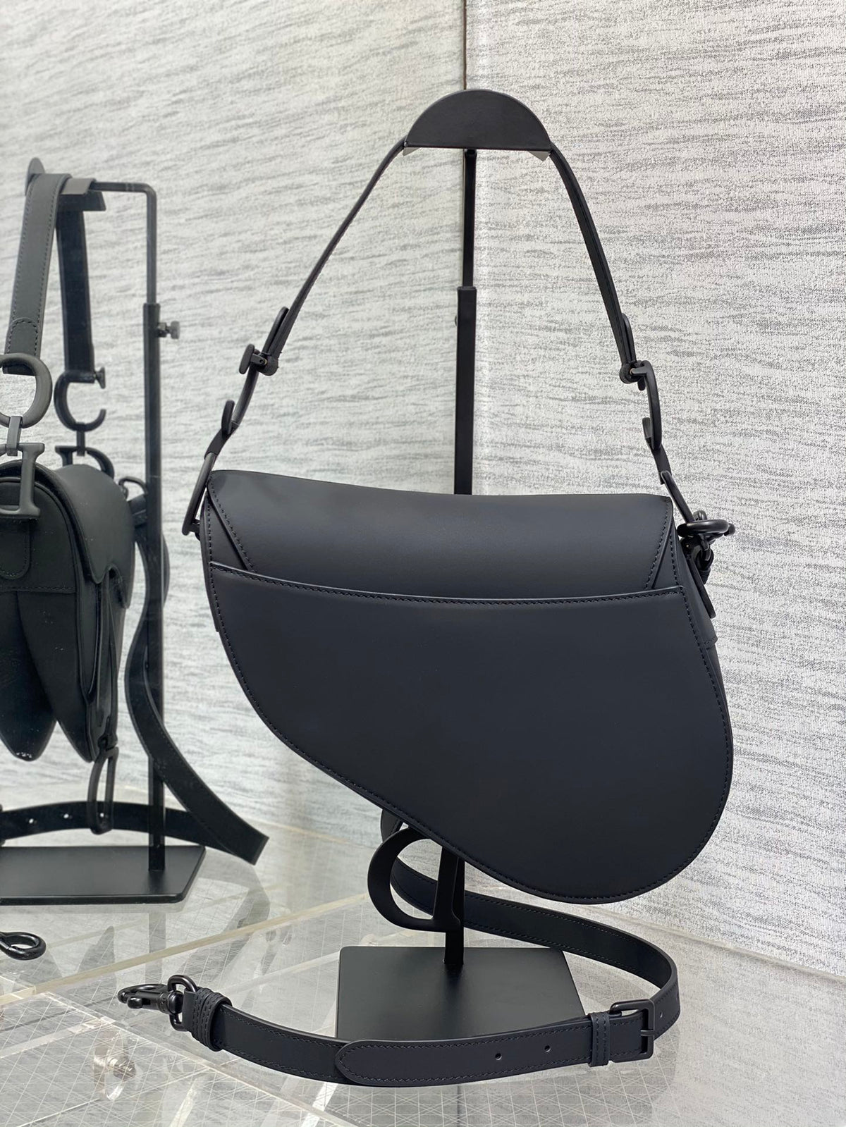 DIOR SADDLE BAG 24 IN BLACK CALFSKIN BLACK HARDWARE