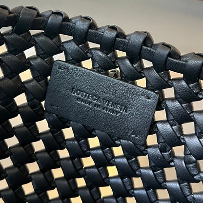 BOTTEGA VENETA SARDINE 29 BAG IN BLACK LAMBSKIN