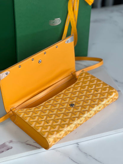 GOYARD MONTE-CARLO PM CLUTCH 25 IN YELLOW GOYARDINE CANVAS