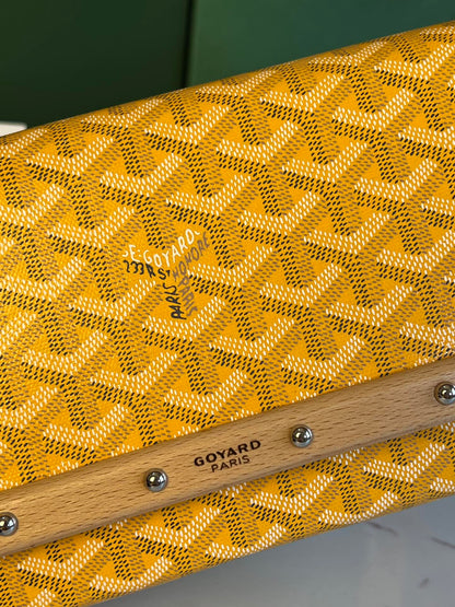 GOYARD MONTE-CARLO PM CLUTCH 25 IN YELLOW GOYARDINE CANVAS