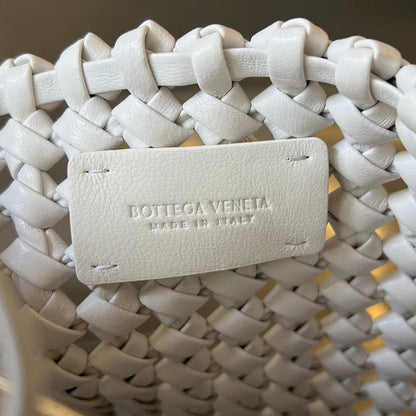 BOTTEGA VENETA SARDINE 29 BAG IN WHITE LAMBSKIN