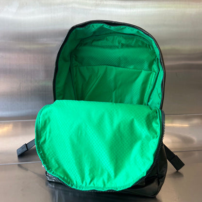 BOTTEGA VENETA MEDIUM ARCHETYPE 46 DARK GREEN LAMBSKIN BACKPACK