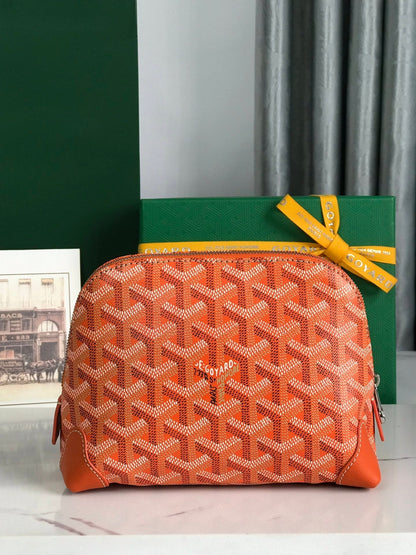 GOYARD VENDÔME COSMETIC POUCH 17 IN ORANGE GOYARDINE CANVAS AND CALFSKIN TRIM