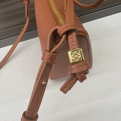 LOEWE LOE LUNA HOBO 28 BAG IN WARM DESERT CALFSKIN