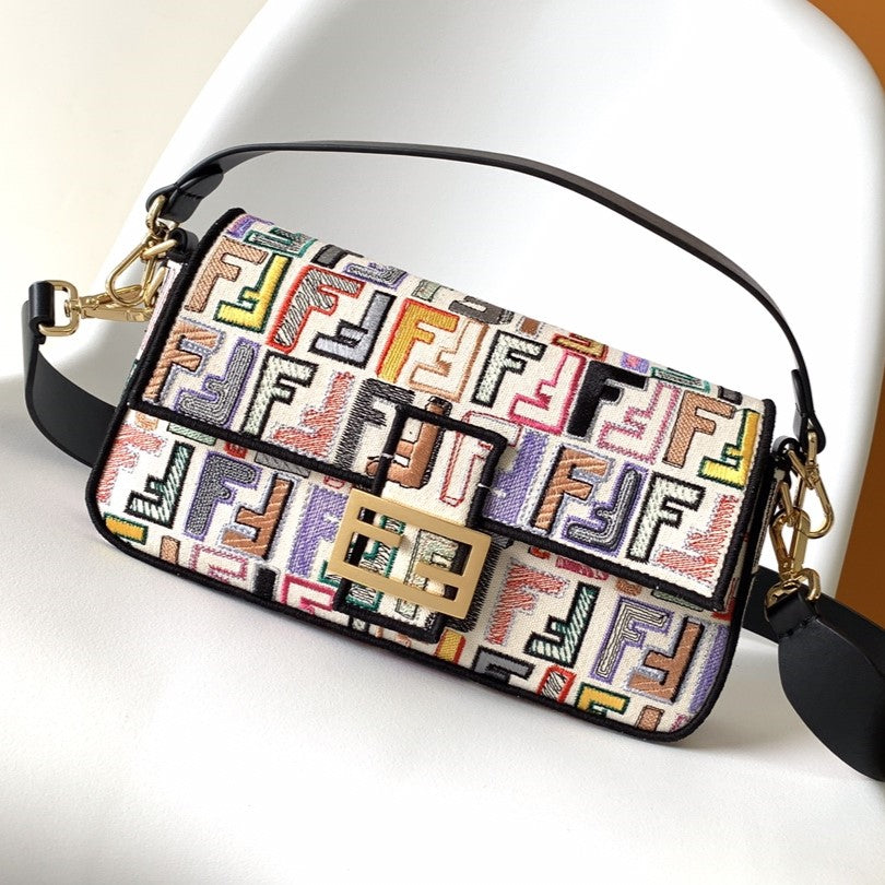 FENDI Fend Baguette Black and Multicolour Canvas Bag 27 with FF Embroidery Ghw