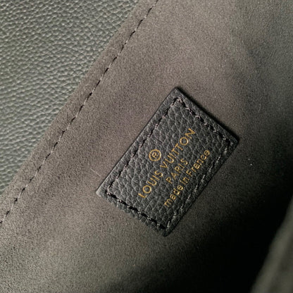 LOUIS VUITTON OXFORD 22 IN BLACK LAMBSKIN GOLD HARDWARE