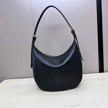 CELINE MEDIUM 30 HELOÏSE BAG CUIR TRIOMPHE IN BLACK SUPPLE CALFSKIN