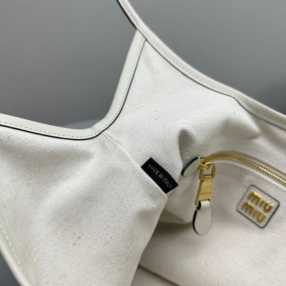 MIU MIU HOBO 40 TOTE IN WHITE CALFSKIN