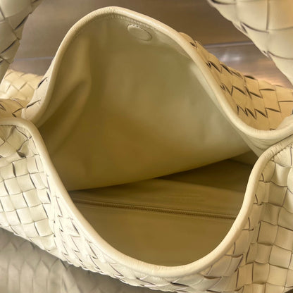 BOTTEGA VENETA LARGE HOP 54 IN DARK CREAM LAMBSKIN