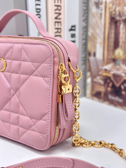 DIOR CARO BOX 19 IN LIGHT PINK CALFSKIN
