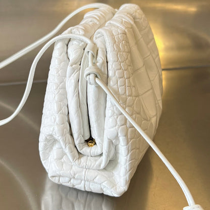 BOTTEGA VENETA Mini Pouch 22cm Plaster Calfskin