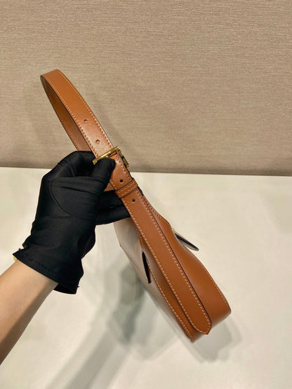 PRADA FLAP BAG 25 IN CINNAMON BROWN SMOOTH CALFSKIN TRIANGLE LOGO