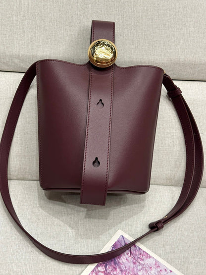 LOEWE LOE MINI 19 PEBBLE BUCKET IN DARK BURGUNDY MELLOW CALFSKIN