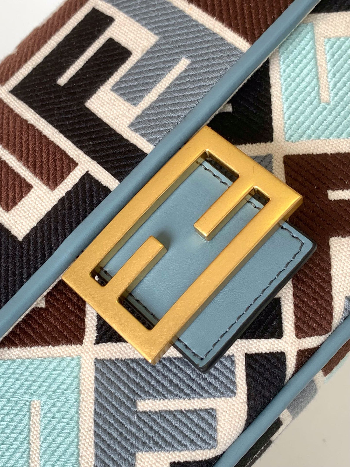 FENDI Fend Baguette Sky Blue and Multicolour Canvas Bag 27 with FF Embroidery Ghw