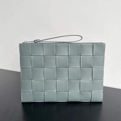 BOTTEGA VENETA LARGE CASSETTE POUCH 35 IN GUNSMOKE CALFSKIN