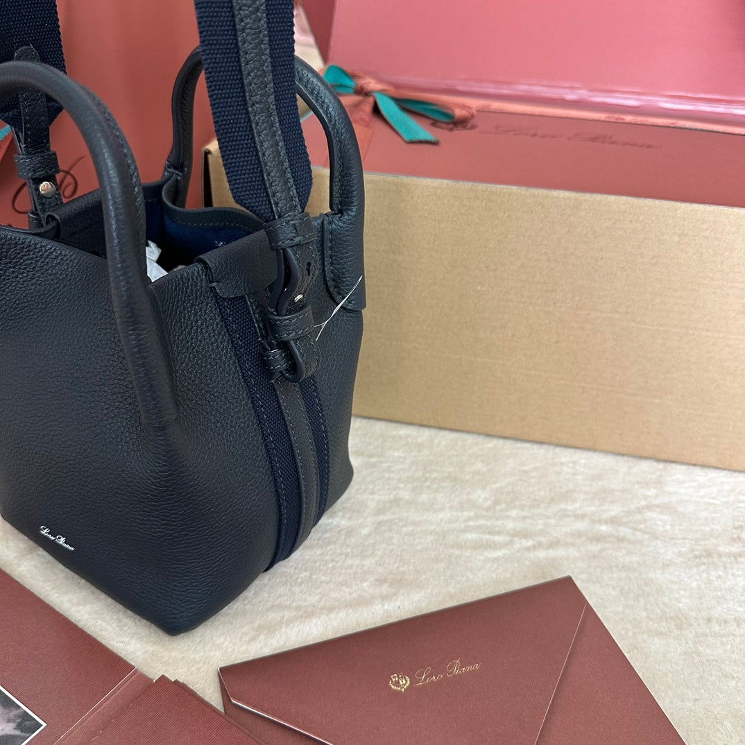 LORO PIANA MICRO BALE BAG IN BLACK CALFSKIN 226599