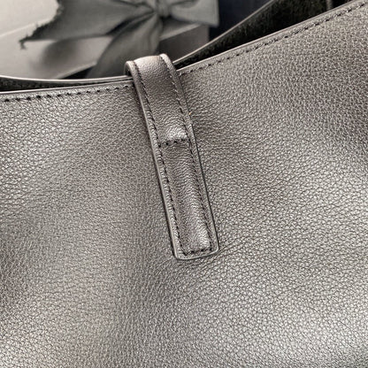 SAINT LAURENT LE 5 À 7 SMALL SUPPLE 23 IN GRAY LAMBSKIN GOLD BUCKLE