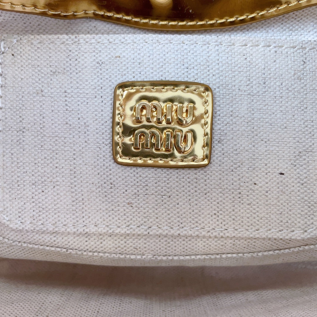 MIU MIU WANDER WICKER HOBO BAG 20 IN TAN MIX CARAMEL BROWN HANDWOVEN