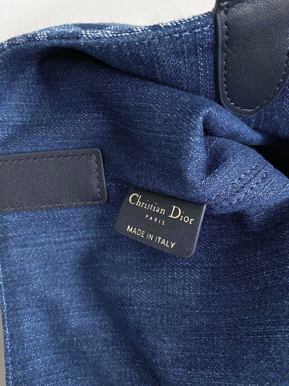 DIOR MEDIUM TOUJOURS 28 BLUE DENIM OBLIQUE JACQUARD