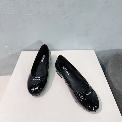PRADA BASIC PATENT BALLET FLATS BLACK CALFSKIN