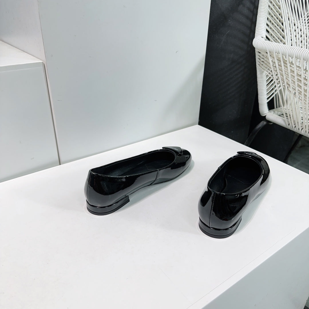 PRADA BASIC PATENT BALLET FLATS BLACK CALFSKIN
