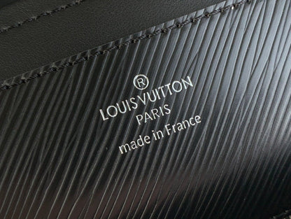 LOUIS VUITTON TWIST MM 23 IN BLACK EPI LEATHER GOLD AND SILVER HARDWARE