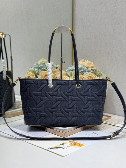 DIOR MEDIUM 37 TOUJOURS BAG IN BLACK CANNAGE DENIM
