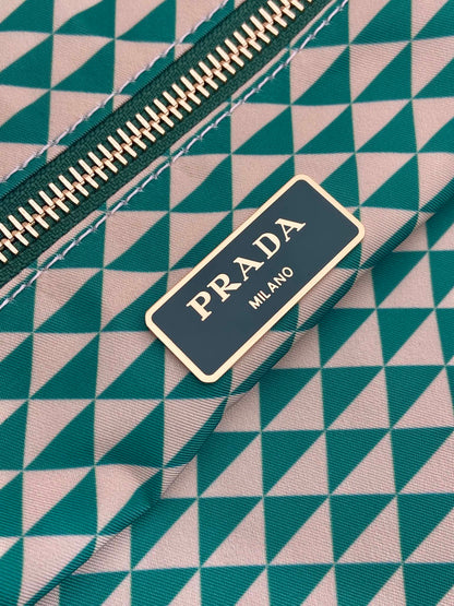 PRADA TOTE BAG 33 IN FOREST GREEN MIX CREAM TRIANGLE PATTERN EMBROIDERED FABRIC