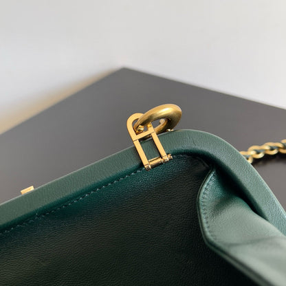 BOTTEGA VENETA BV VETENA KNOT 19 GREEN