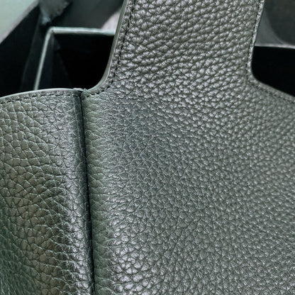 SAINT LAURENT LE 5 À 7 BEA IN GRAINED LEATHER BLACK