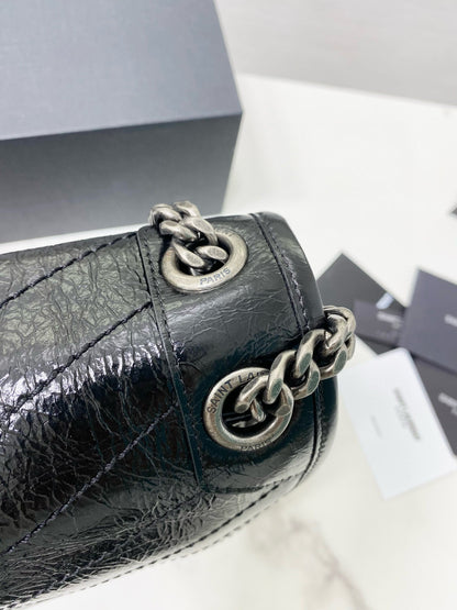 SAINT LAURENT MEDIUM NIKI 28 IN BLACK CALFSKIN CHAIN BAG High-end