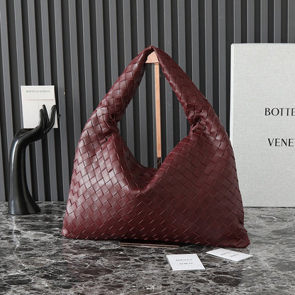 BOTTEGA VENETA LARGE HOP 54 IN BURGUNDY LAMBSKIN
