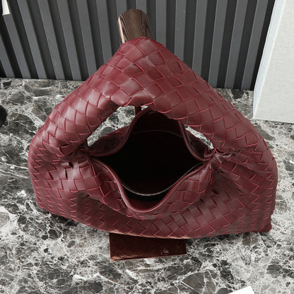 BOTTEGA VENETA LARGE HOP 54 IN BURGUNDY LAMBSKIN